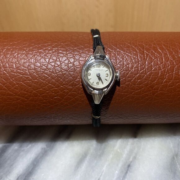 Caravelle Bulova Women's Watch Manual Wind Up Art Deco VTG Thin Band - Picture 1 of 6